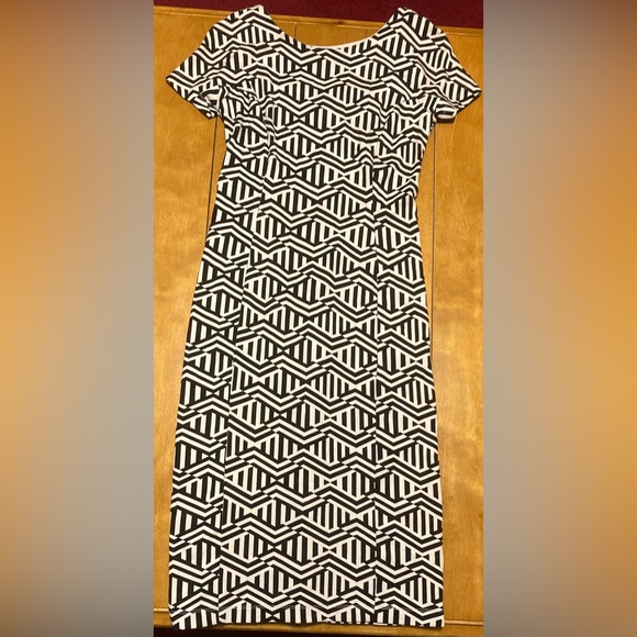 Ladies Size 8 Cato Fitted Long Dress - Picture 12 of 16